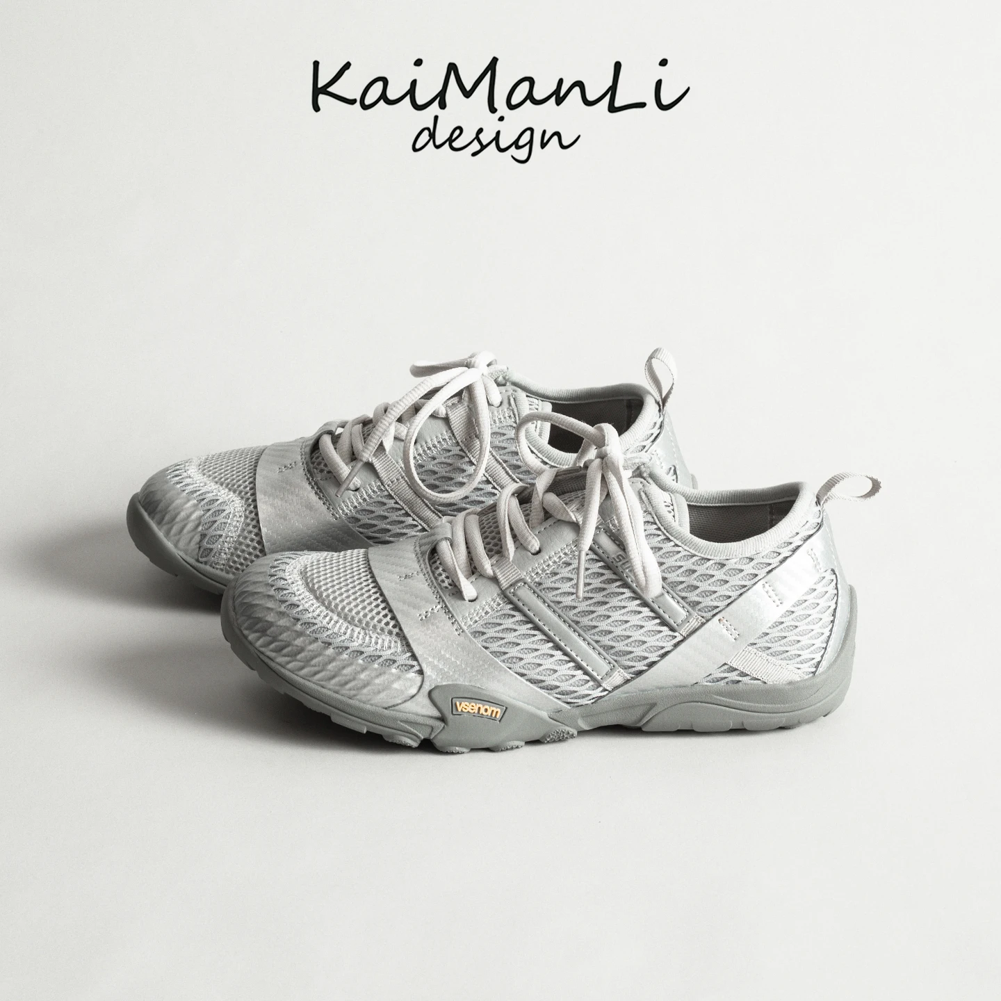 Casual Leather Outdoor Sports Shoes Women's Thick Bottomed round Toe Flat Heel Running Hiking Stream Walking Barefoot Sneakers
Casual Leather Outdoor Sports Shoes Women's Thick Bottomed round Toe Flat Heel Running Hiking Stream Walking Barefoot Sneakers