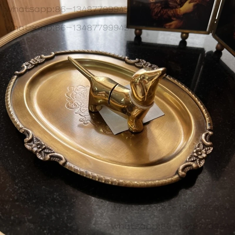 Handmade vintage brass tray small tea tray candle holder ornament plate old entryway decoration key plate
Handmade vintage brass tray small tea tray candle holder ornament plate old entryway decoration key plate