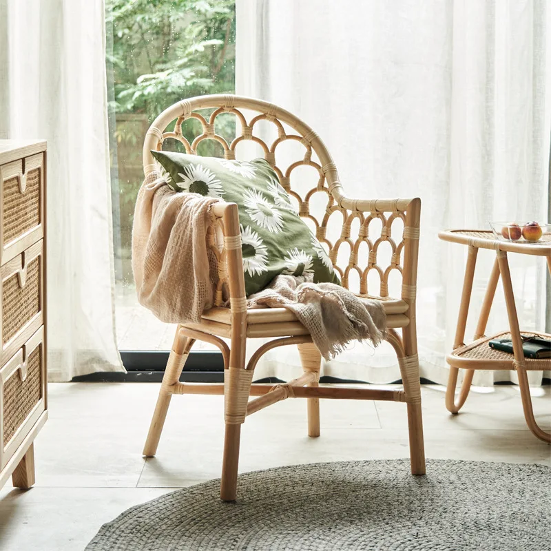 Japanese creative rattan recliner bed and breakfast balcony rattan chair three-piece set household leisure table and chair
Japanese creative rattan recliner bed and breakfast balcony rattan chair three-piece set household leisure table and chair