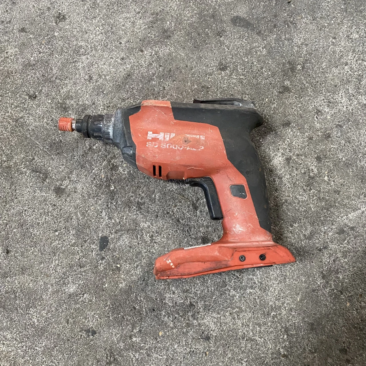 HILTI SD 5000-A22 02 brushless lithium battery chain screwdriver drywall gypsum board, only for the body, second-hand
HILTI SD 5000-A22 02 brushless lithium battery chain screwdriver drywall gypsum board, only for the body, second-hand