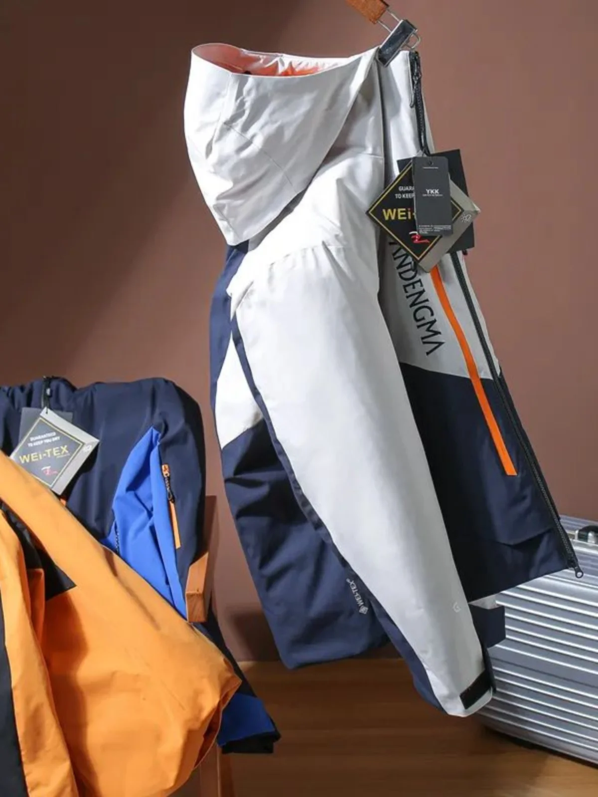 Уличное водонепроницаемое мужское пальто Du down Jaet с капюшоном Thiened White Du Feather, зимнее пальто, ветрозащитная всесезонная походная одежда
Уличное водонепроницаемое мужское пальто Du down Jaet с капюшоном Thiened White Du Feather, зимнее пальто, ветрозащитная всесезонная походная одежда