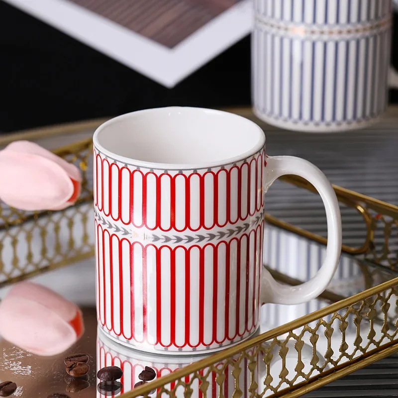 Nordic Style Light Luxury Ceramic Cup Wedding Ceremony with Hand Gift Student Couple Mug Office Home Water Cup Gift Cup
Nordic Style Light Luxury Ceramic Cup Wedding Ceremony with Hand Gift Student Couple Mug Office Home Water Cup Gift Cup