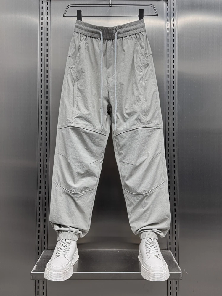 Легкие мужские повседневные брюки для активного отдыха из девяти частей, лето 2026, модный бренд, свободный крой, эластичный пояс, прямые штанины...
Легкие мужские повседневные брюки для активного отдыха из девяти частей, лето 2026, модный бренд, свободный крой, эластичный пояс, прямые штанины...