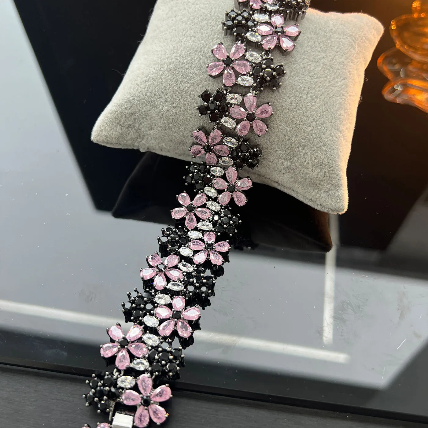 Charm Multicolor CZ Flower Bracelet Cubic Zirconia Floral Chain Bracelet For Fashion Women Party Jewelry Accessories Gift
Charm Multicolor CZ Flower Bracelet Cubic Zirconia Floral Chain Bracelet For Fashion Women Party Jewelry Accessories Gift