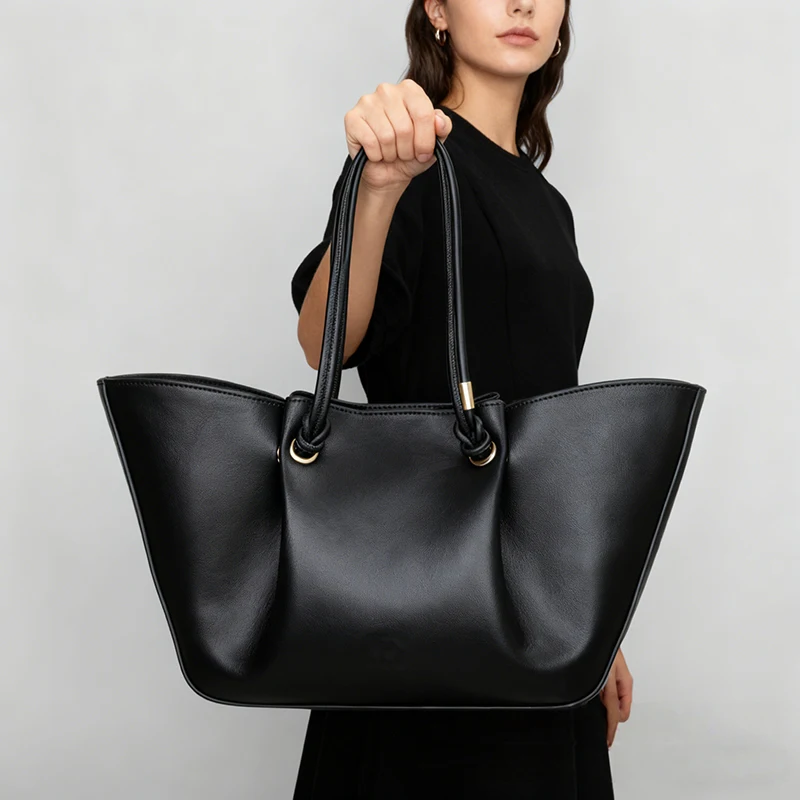 Luxury Leather Tote Bag High-quality Women's Shoulder Bag Wing Shaped Handle Knot Design Handbag Minimalist Commute Shopping Bag
Luxury Leather Tote Bag High-quality Women's Shoulder Bag Wing Shaped Handle Knot Design Handbag Minimalist Commute Shopping Bag