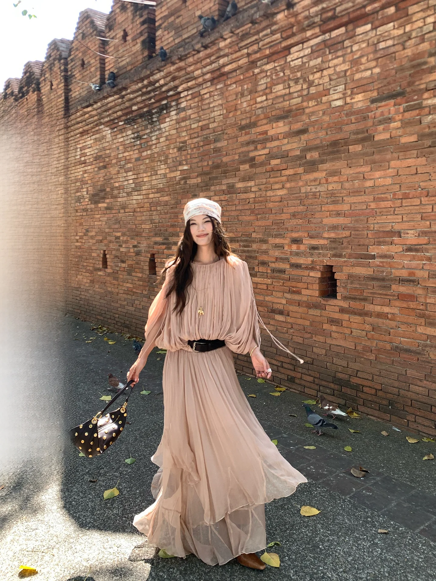 Elegant Loose Style Women's Spring Summer Outfit with Drawstring Lantern Sleeve Waist Cinching Long Skirt Two Piece Set
Elegant Loose Style Women's Spring Summer Outfit with Drawstring Lantern Sleeve Waist Cinching Long Skirt Two Piece Set