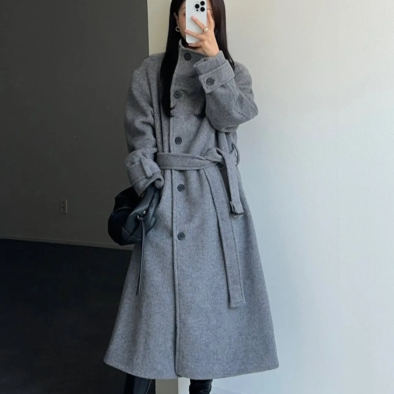 Женское шерстяное пальто в стиле ретро с воротником-стойкой и двойной пуговицей на талии, длина миди, корейское пальто для поездок на работу, Faion
Женское шерстяное пальто в стиле ретро с воротником-стойкой и двойной пуговицей на талии, длина миди, корейское пальто для поездок на работу, Faion
