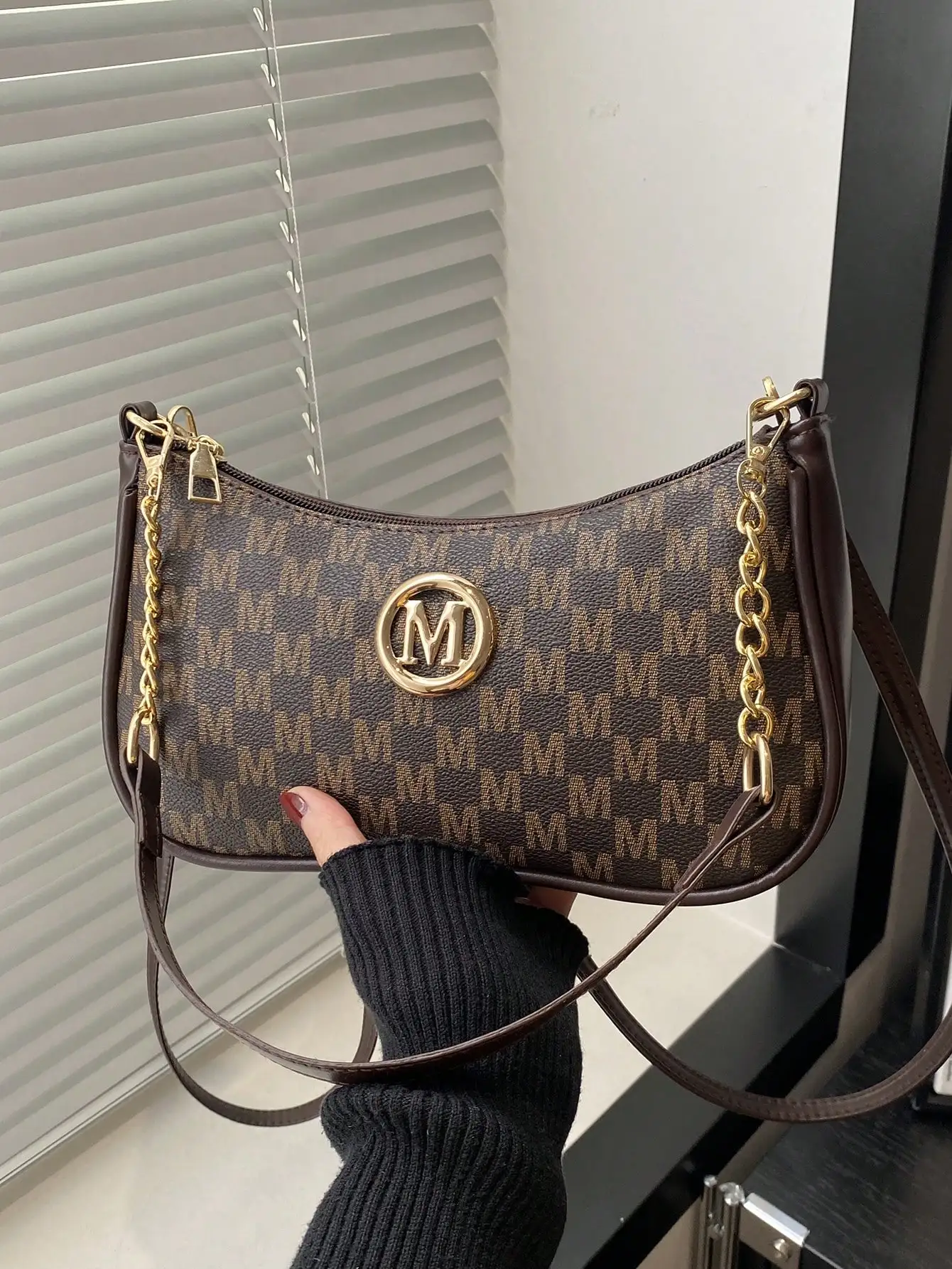 Brown Monogram Print PU Leather Saddle Crossbody Bag with Gold Chain Strap
Brown Monogram Print PU Leather Saddle Crossbody Bag with Gold Chain Strap