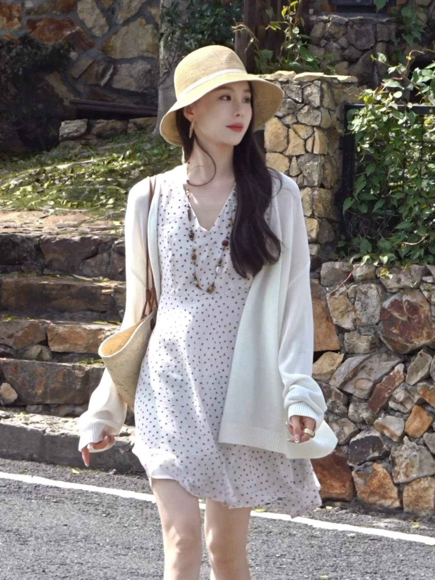 Iris Holiday Knitted Cardigan Women's Loose Fit Long Sleeve Pure Color Lazy Style Spring New Arrival Anti-Uv Midi Length
Iris Holiday Knitted Cardigan Women's Loose Fit Long Sleeve Pure Color Lazy Style Spring New Arrival Anti-Uv Midi Length