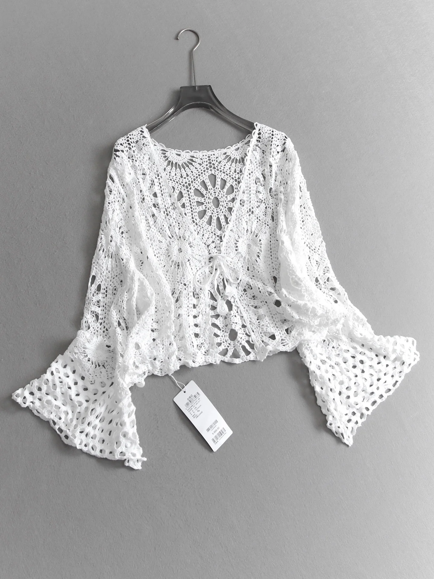 Lightweight Bohemian Hollow out Hook Flower Long Sleeve Air Conditioned Room Women's Knitted Sweater Coat Ultra Thin Cotton V...
Lightweight Bohemian Hollow out Hook Flower Long Sleeve Air Conditioned Room Women's Knitted Sweater Coat Ultra Thin Cotton V...