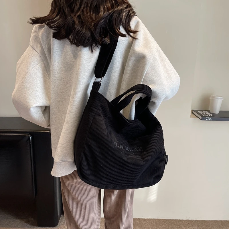 New Large Capacity Women's Versatile Handheld Commuter Tote Bag Simple Casual Vintage Fashion Single Shoulder Crossbody Bags
New Large Capacity Women's Versatile Handheld Commuter Tote Bag Simple Casual Vintage Fashion Single Shoulder Crossbody Bags