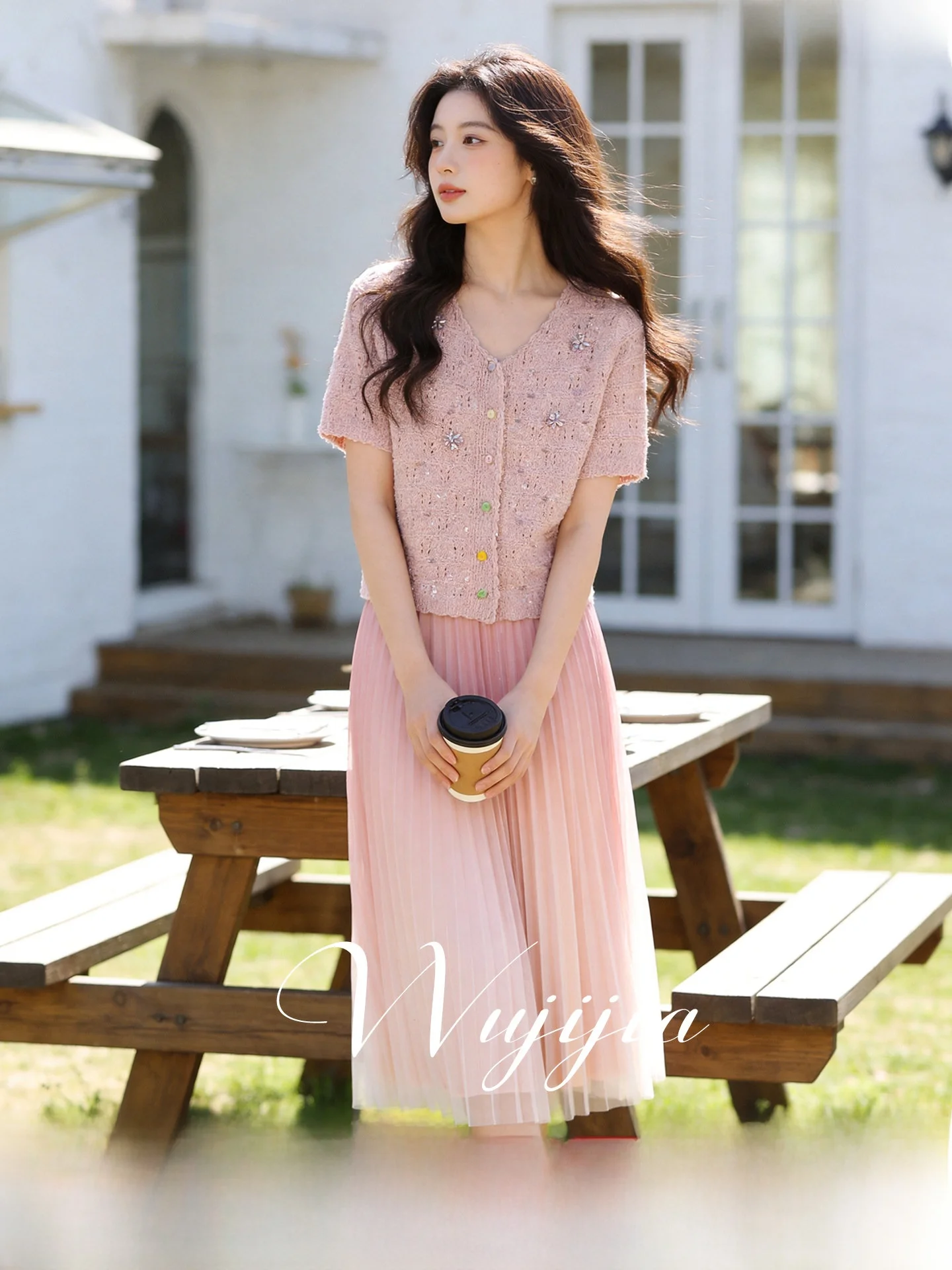 plus Size Summer Outfit with Belly Covering Short Sleeve Open Cardigan And Mesh Half Skirt by Wu Ji Jia Fashionable Commute S...
plus Size Summer Outfit with Belly Covering Short Sleeve Open Cardigan And Mesh Half Skirt by Wu Ji Jia Fashionable Commute S...