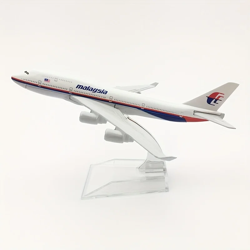 Модель самолета из сплава 777, масштаб 1:400 — детальный авиационный декор в красную и синюю полоску, идеально подходит для коллекционеров, подарков, дома и вечеринки T
Модель самолета из сплава 777, масштаб 1:400 — детальный авиационный декор в красную и синюю полоску, идеально подходит для коллекционеров, подарков, дома и вечеринки T