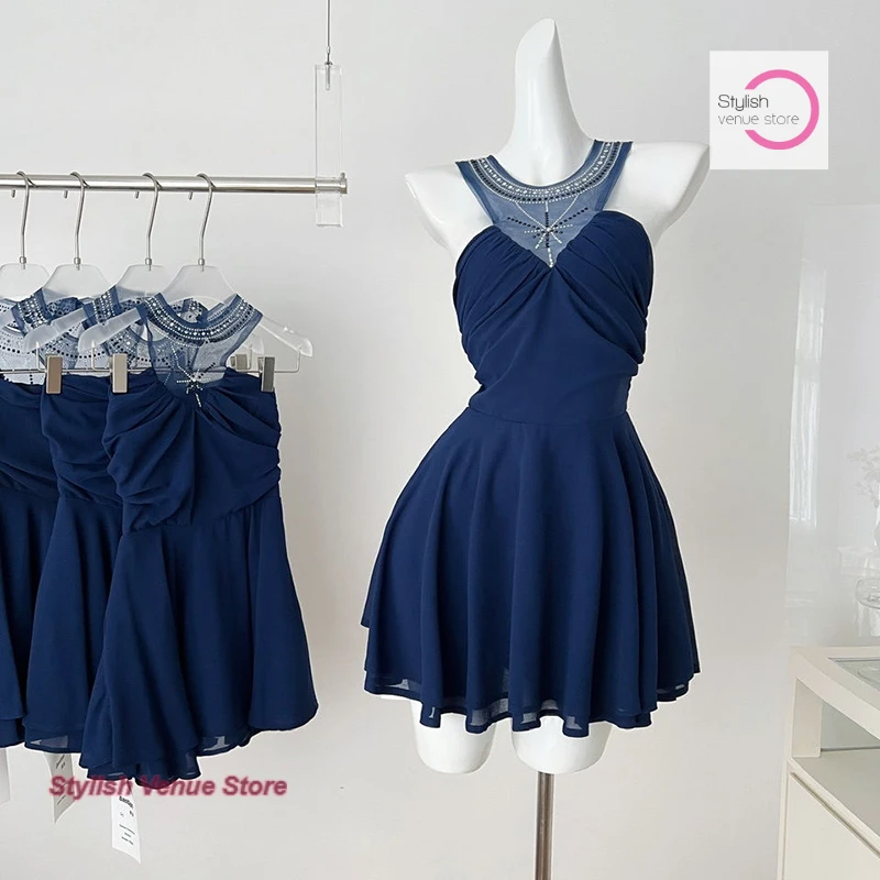 Korean blue gauze rhinestones embellished hanging neck dress women's summer new fashion beautiful high-end exquisite skirt.
Korean blue gauze rhinestones embellished hanging neck dress women's summer new fashion beautiful high-end exquisite skirt.