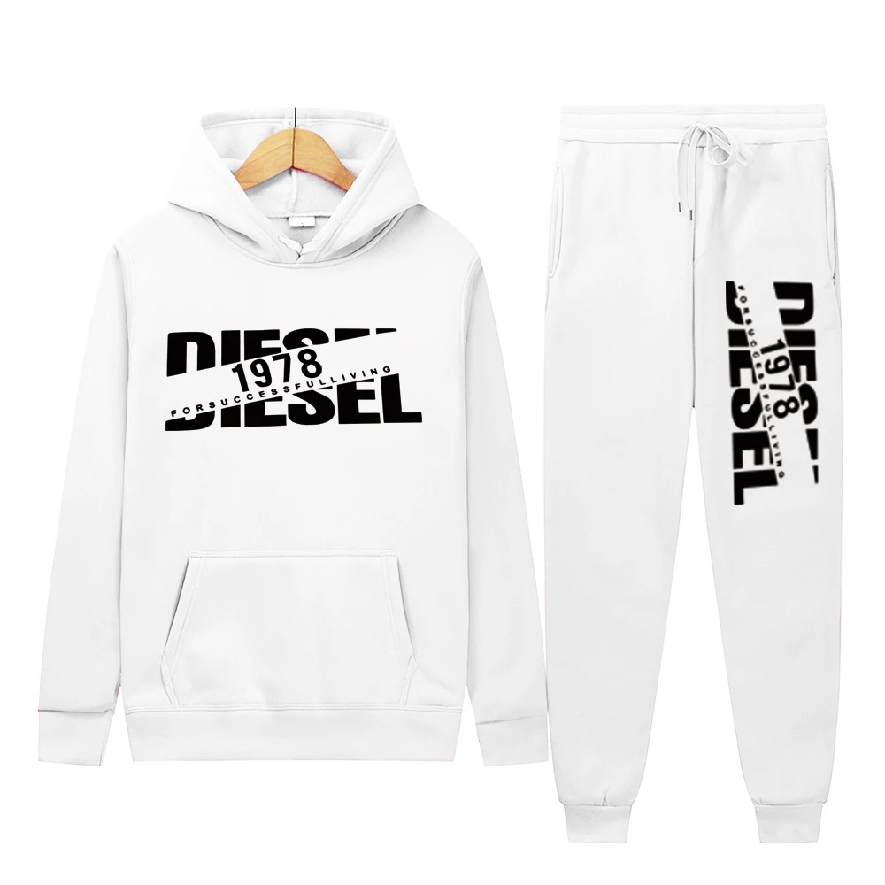 A retro minimalist solid-color men's sweatshirt set for autumn and winter, featuring a trendy top paired with sport pants
A retro minimalist solid-color men's sweatshirt set for autumn and winter, featuring a trendy top paired with sport pants