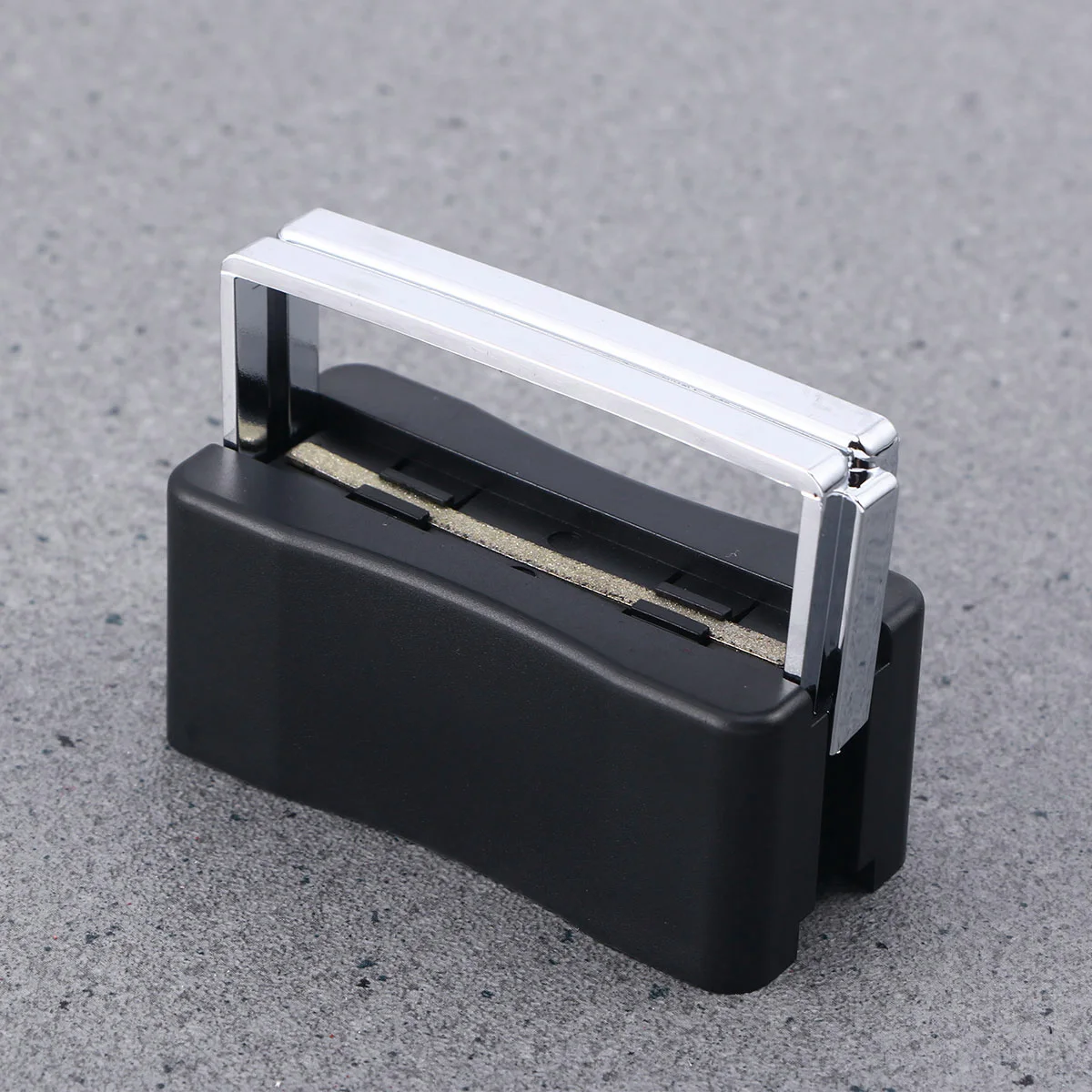 2pcs Wiper Repairer Shaving Fix Kit Windscreen Scraper Rainproof Glass Cleaner Blade Restorer Reusable
2pcs Wiper Repairer Shaving Fix Kit Windscreen Scraper Rainproof Glass Cleaner Blade Restorer Reusable