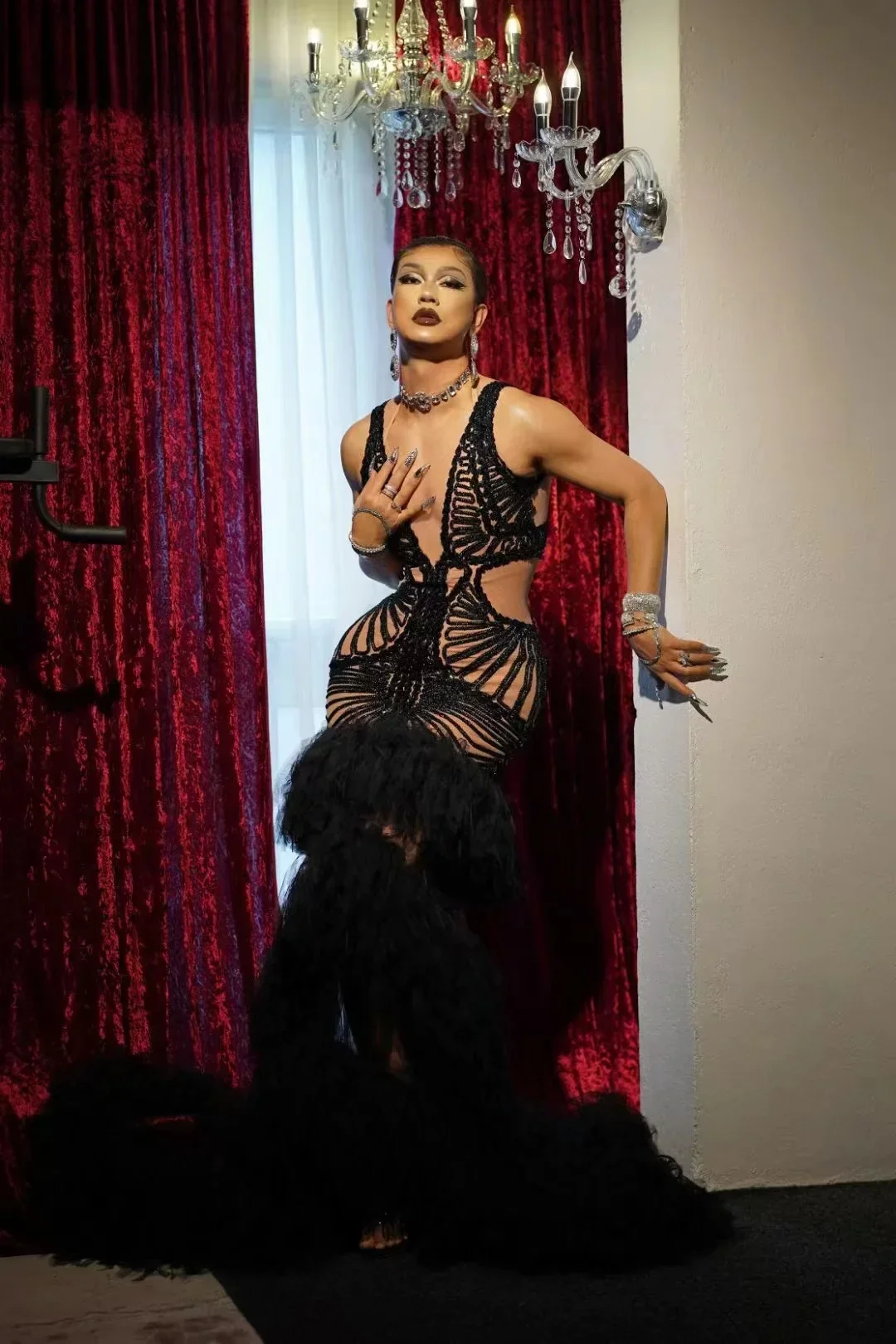 Длинное платье на день рождения для женщин, одежда для выступлений знаменитостей, сценическая одежда, наряды
Длинное платье на день рождения для женщин, одежда для выступлений знаменитостей, сценическая одежда, наряды