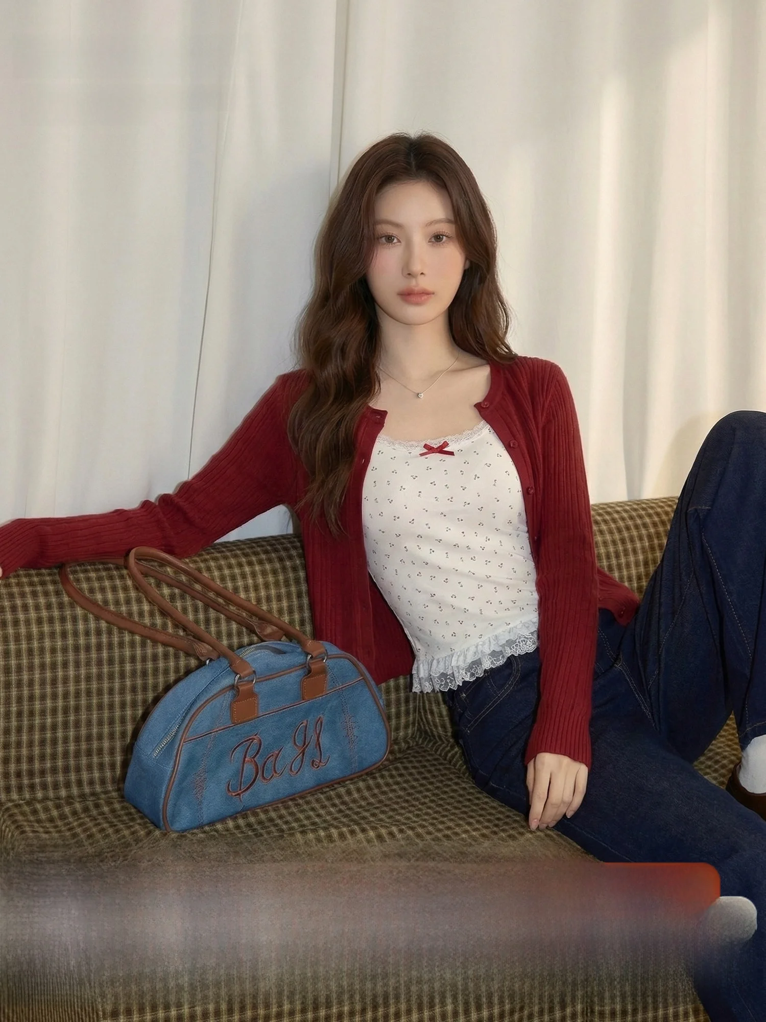 Meng Xiaoqi Early Spring New Vintage Red round Ne Knitted Open Cardigan Women's Slim ort Versatile Layered Outerwear Top
Meng Xiaoqi Early Spring New Vintage Red round Ne Knitted Open Cardigan Women's Slim ort Versatile Layered Outerwear Top