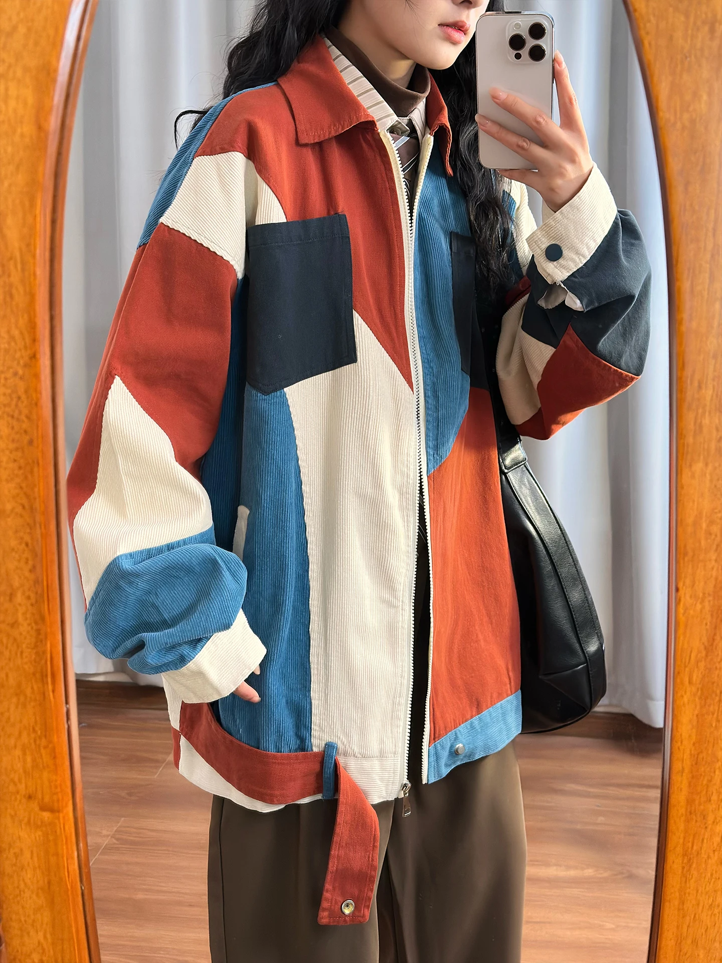 Оригинальная американская ретро-куртка с цветными вставками и воротником, повседневная верхняя одежда для женщин, весна-осень, уличный стиль, хлопок
Оригинальная американская ретро-куртка с цветными вставками и воротником, повседневная верхняя одежда для женщин, весна-осень, уличный стиль, хлопок