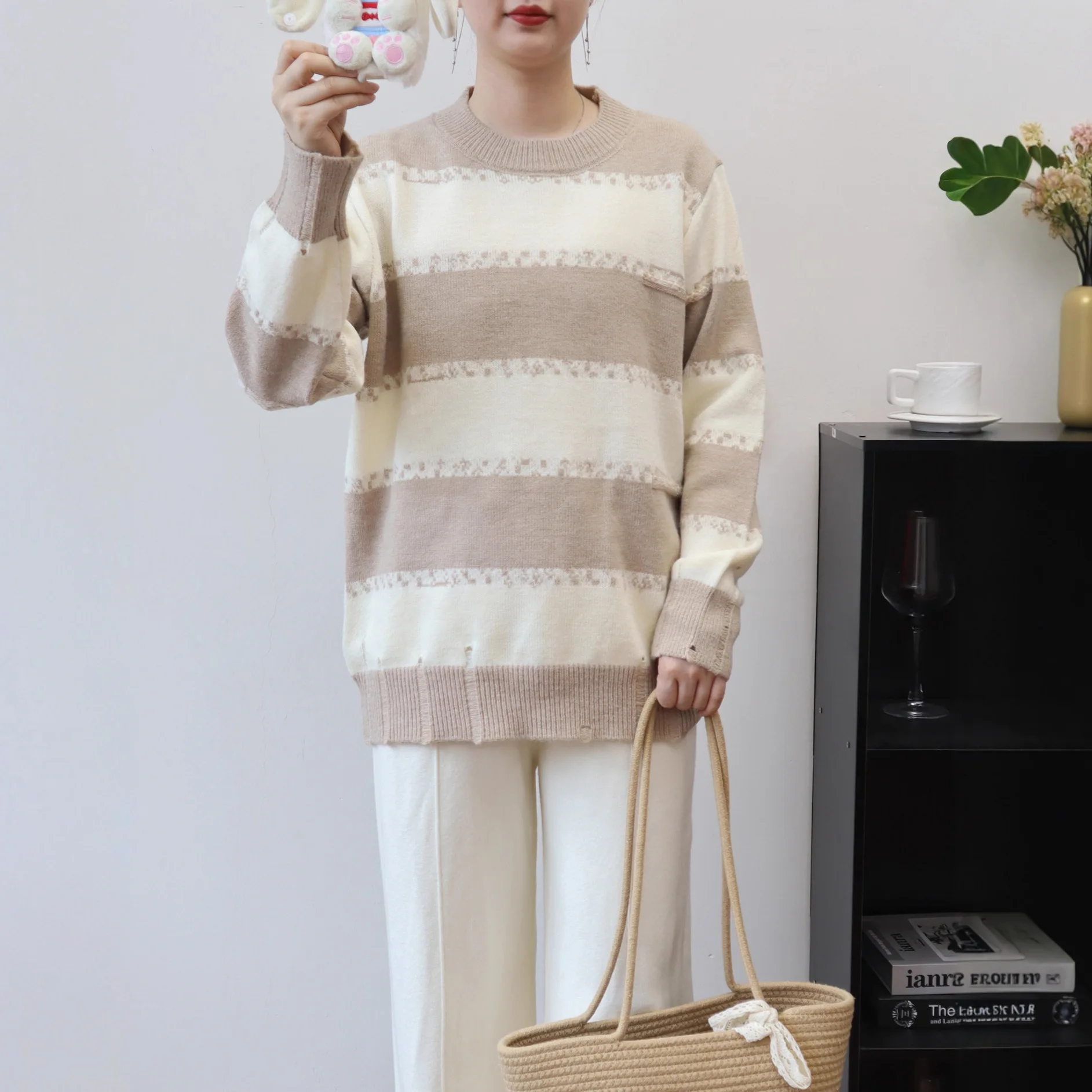 Женские пуловеры, свитера, вязаные джемперы с круглым вырезом и длинными рукавами Y2k, уличная одежда, элегантная вязаная повседневная свободная осень-зима
Женские пуловеры, свитера, вязаные джемперы с круглым вырезом и длинными рукавами Y2k, уличная одежда, элегантная вязаная повседневная свободная осень-зима