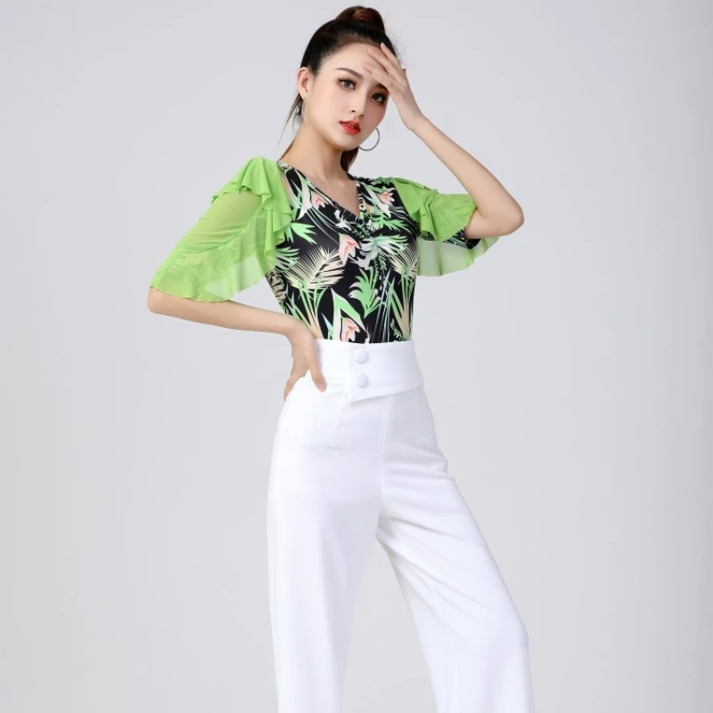 Latin dance top practice costume modern national standard short sleeve dance clothes women
Latin dance top practice costume modern national standard short sleeve dance clothes women