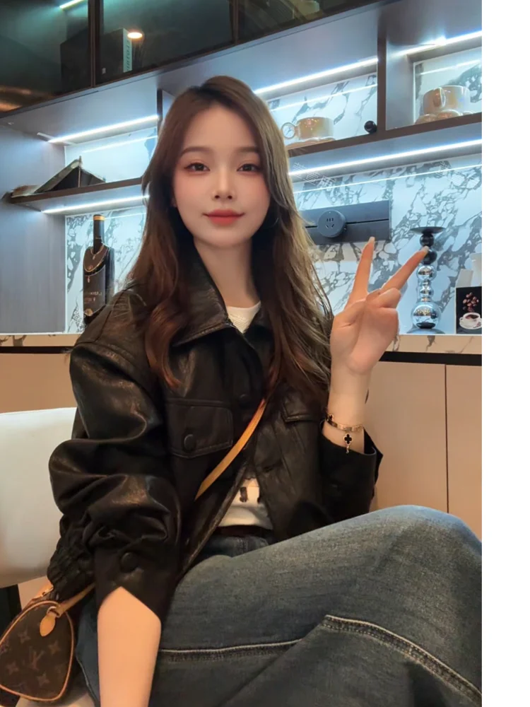 Xuanxuanchen Cool Girl ort Loose PU Leather Jaet Soft Surface Pure Color Autumn Spring Faion Commute Sle Coat
Xuanxuanchen Cool Girl ort Loose PU Leather Jaet Soft Surface Pure Color Autumn Spring Faion Commute Sle Coat
