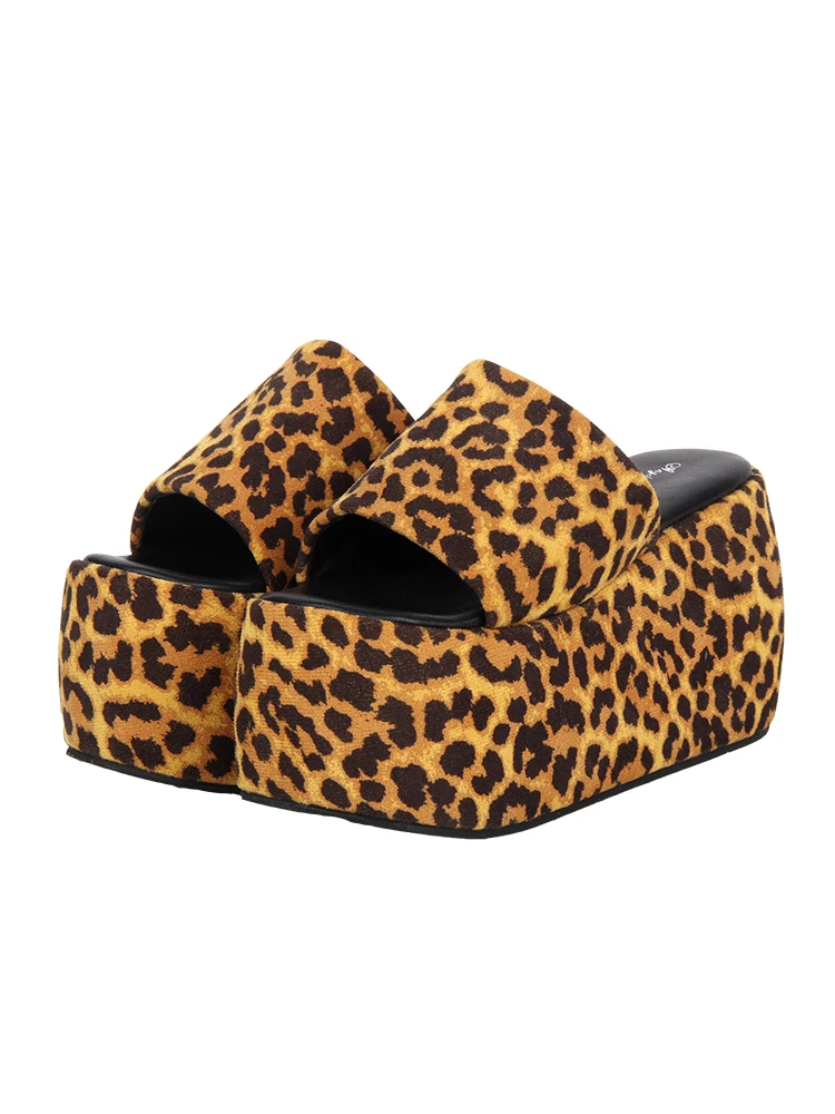 2025 Новый продукт, туфли в стиле Лолиты для тяжелой промышленности с леопардовым узором, туфли на высоком каблуке, туфли для бисквита
2025 Новый продукт, туфли в стиле Лолиты для тяжелой промышленности с леопардовым узором, туфли на высоком каблуке, туфли для бисквита