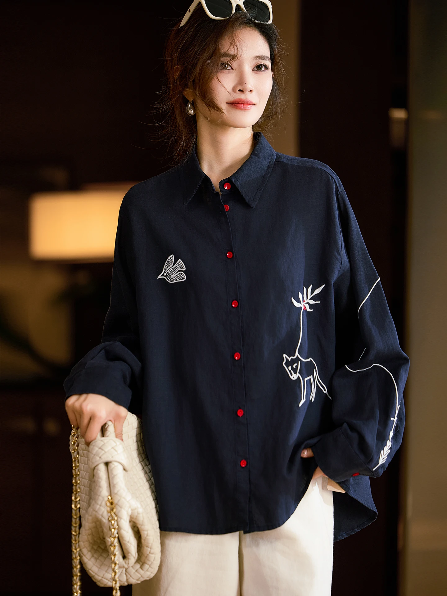 Элегантная вышитая льняная рубашка женская с длинным рукавом и отложным воротником, новая весенняя модель, большие размеры, европейский стиль, блузка от SuMu
Элегантная вышитая льняная рубашка женская с длинным рукавом и отложным воротником, новая весенняя модель, большие размеры, европейский стиль, блузка от SuMu