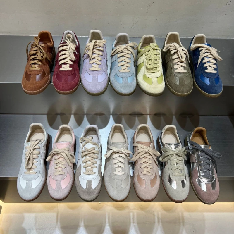 Fashion Designer Luxurious Women's Shoes New Genuine Leather Ladies Moral Training Shoes Trendy Casual Commuting Flat Sneakers
Fashion Designer Luxurious Women's Shoes New Genuine Leather Ladies Moral Training Shoes Trendy Casual Commuting Flat Sneakers