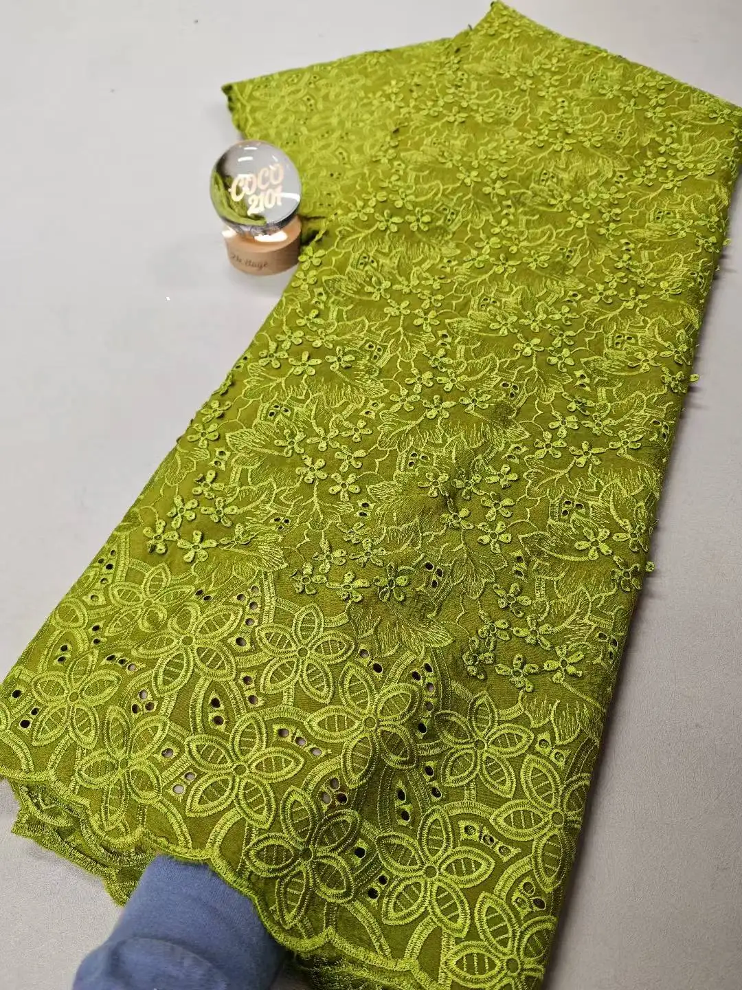 2026 Высококачественная африканская нигерийская хлопковая кружевная ткань с блестками и вышивкой, тюль для свадебного платья, шифон XL147, 5 ярдов
2026 Высококачественная африканская нигерийская хлопковая кружевная ткань с блестками и вышивкой, тюль для свадебного платья, шифон XL147, 5 ярдов