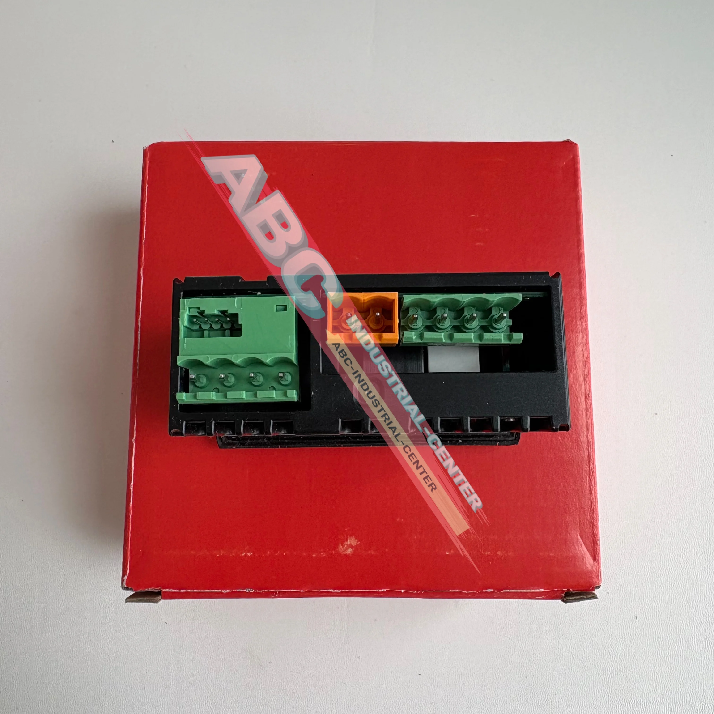 Новый оригинальный терморегулятор PYDY1Z014B PZDYY0H001K
Новый оригинальный терморегулятор PYDY1Z014B PZDYY0H001K