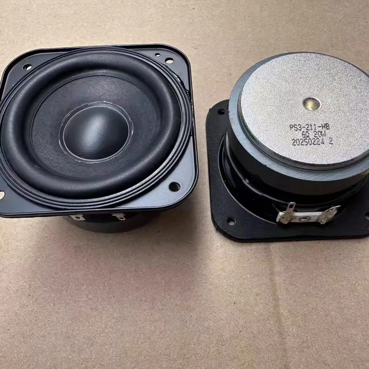 GHXAMP Премиум 3-дюймовый полнодиапазонный Hi-Fi динамик 80x80 мм для четкости вокала | Встроенное медное кольцо и большой магнит 6 Ом 20 Вт 2 шт.
GHXAMP Премиум 3-дюймовый полнодиапазонный Hi-Fi динамик 80x80 мм для четкости вокала | Встроенное медное кольцо и большой магнит 6 Ом 20 Вт 2 шт.