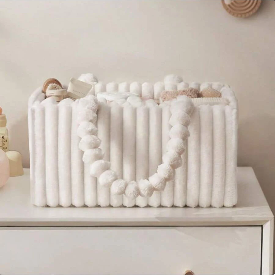 Large Capacity Plush Nappy Organizer Bag Luxury Soft Teddy Diaper Tote Lightweight Easy Fold Mommy Storage Bag Outdoor Baby Supp
Large Capacity Plush Nappy Organizer Bag Luxury Soft Teddy Diaper Tote Lightweight Easy Fold Mommy Storage Bag Outdoor Baby Supp