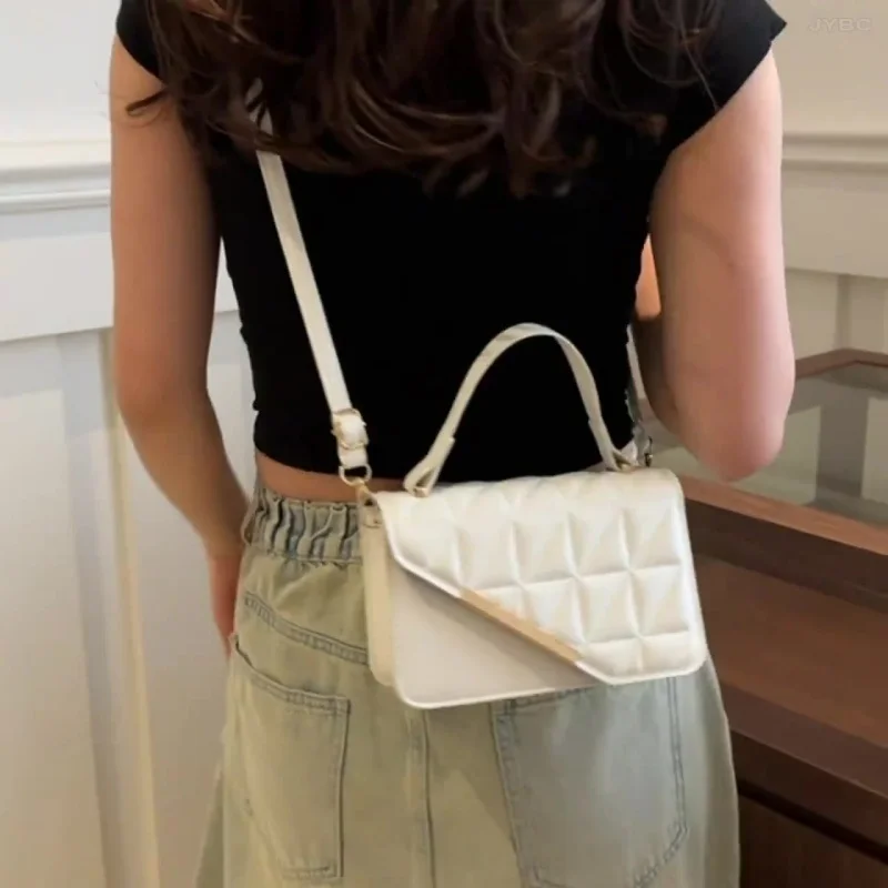 High Quality Designer Bags for Women Luxury Handbags Famous Brand Tote Purse Shoulder Bag Elegant and Practical
High Quality Designer Bags for Women Luxury Handbags Famous Brand Tote Purse Shoulder Bag Elegant and Practical