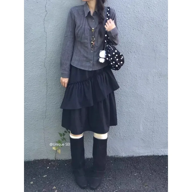 Korean Retro Irregular Pleated Loose Mid-length Skirt Women 2025 Autumn New Streetwear High Waist Solid Color Casual Skirt
Korean Retro Irregular Pleated Loose Mid-length Skirt Women 2025 Autumn New Streetwear High Waist Solid Color Casual Skirt