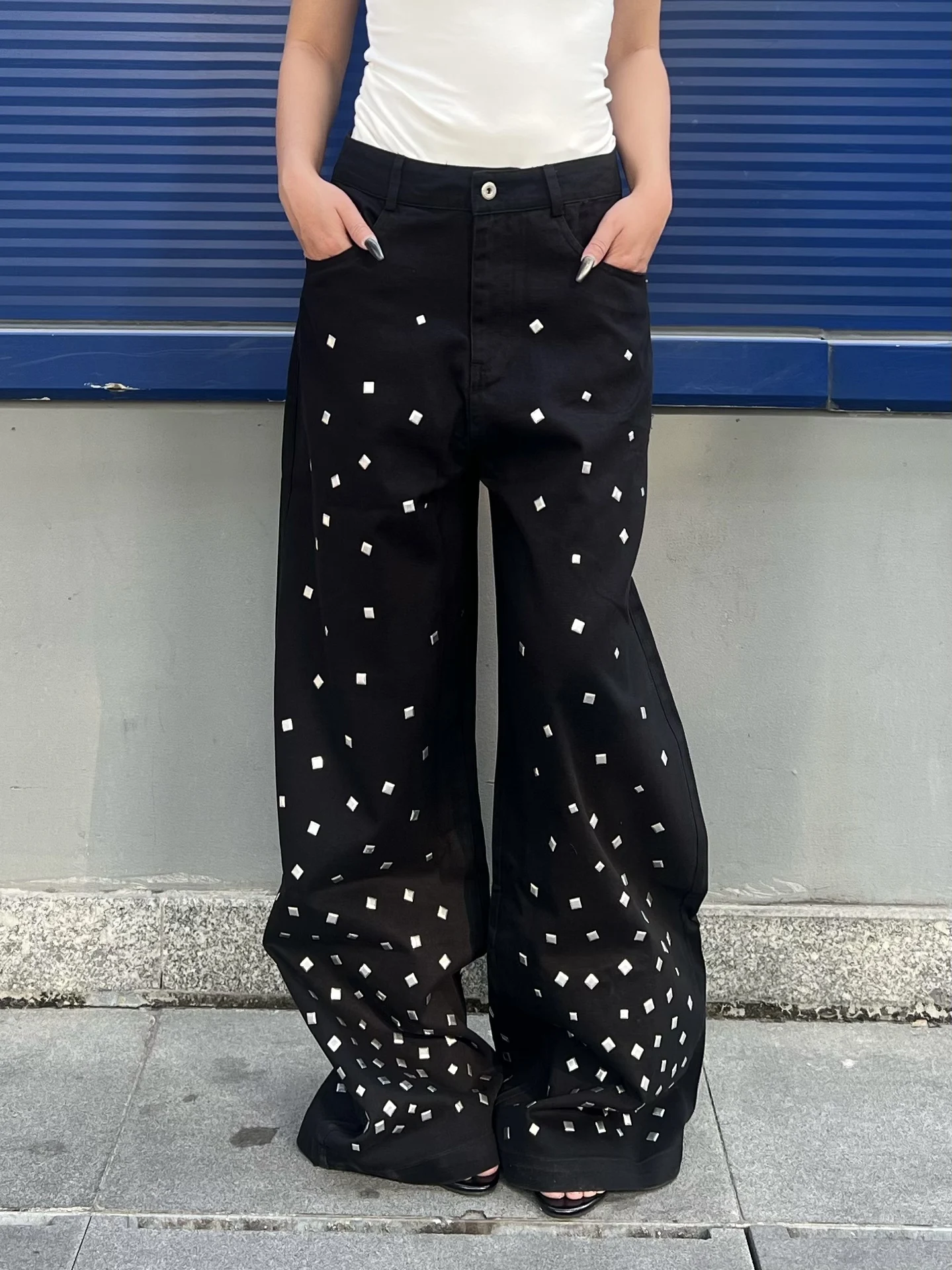 Casual Loose Wide Leg Pants Rivet Design Men Women Comfortable Straight Leg Trousers Retro Sle Geometric Pattern l Waist
Casual Loose Wide Leg Pants Rivet Design Men Women Comfortable Straight Leg Trousers Retro Sle Geometric Pattern l Waist