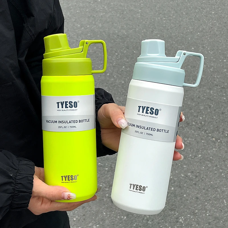 1pc 750ml Stainless Steel Portable Kettle, Simple Handheld Design, Insulated Water Bottle for Outdoor Cycling & Travel
1pc 750ml Stainless Steel Portable Kettle, Simple Handheld Design, Insulated Water Bottle for Outdoor Cycling & Travel