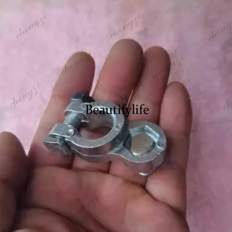 Battery pile head Alloy thickened clip Battery clip head Pile head Battery column chuck
Battery pile head Alloy thickened clip Battery clip head Pile head Battery column chuck