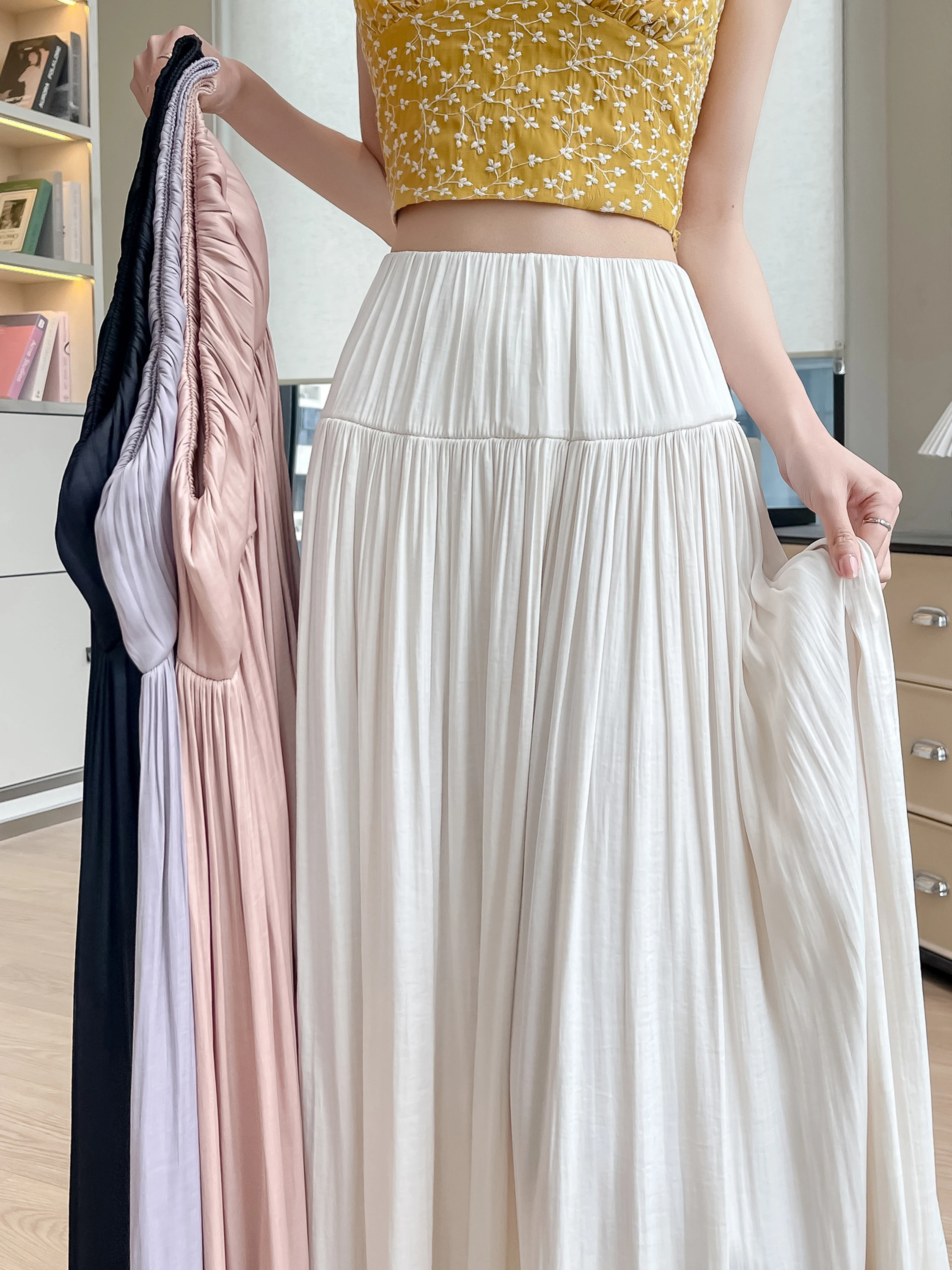 Slimming Ice Silk Modal Pleated Skirt Women's Summer New Style Casual Drapey Versatile A-Line Skirt Thin Half-length
Slimming Ice Silk Modal Pleated Skirt Women's Summer New Style Casual Drapey Versatile A-Line Skirt Thin Half-length