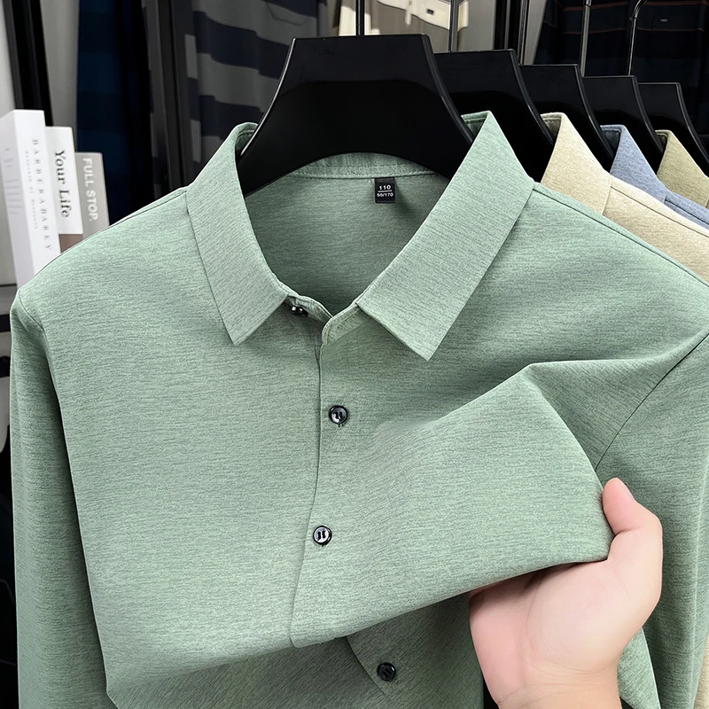 Роскошная брендовая мужская рубашка с длинными рукавами и лацканами, однобортная, вентилируемая, износостойкая весенняя горячая рубашка, деловая повседневная мужская одежда
Роскошная брендовая мужская рубашка с длинными рукавами и лацканами, однобортная, вентилируемая, износостойкая весенняя горячая рубашка, деловая повседневная мужская одежда