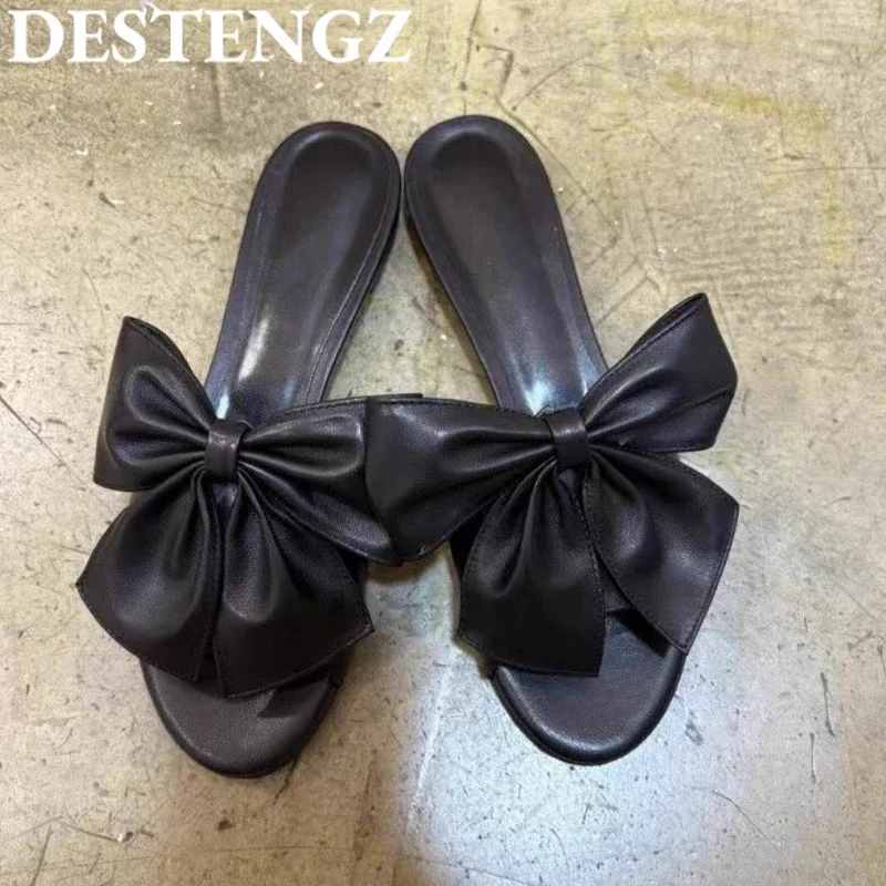 Women Flat Slippers Bow Sandals Shoes Summer 2025 Designer Beach Shoes Casual Flip Flops Dress Slides Trend Sandalias De Mujer
Women Flat Slippers Bow Sandals Shoes Summer 2025 Designer Beach Shoes Casual Flip Flops Dress Slides Trend Sandalias De Mujer