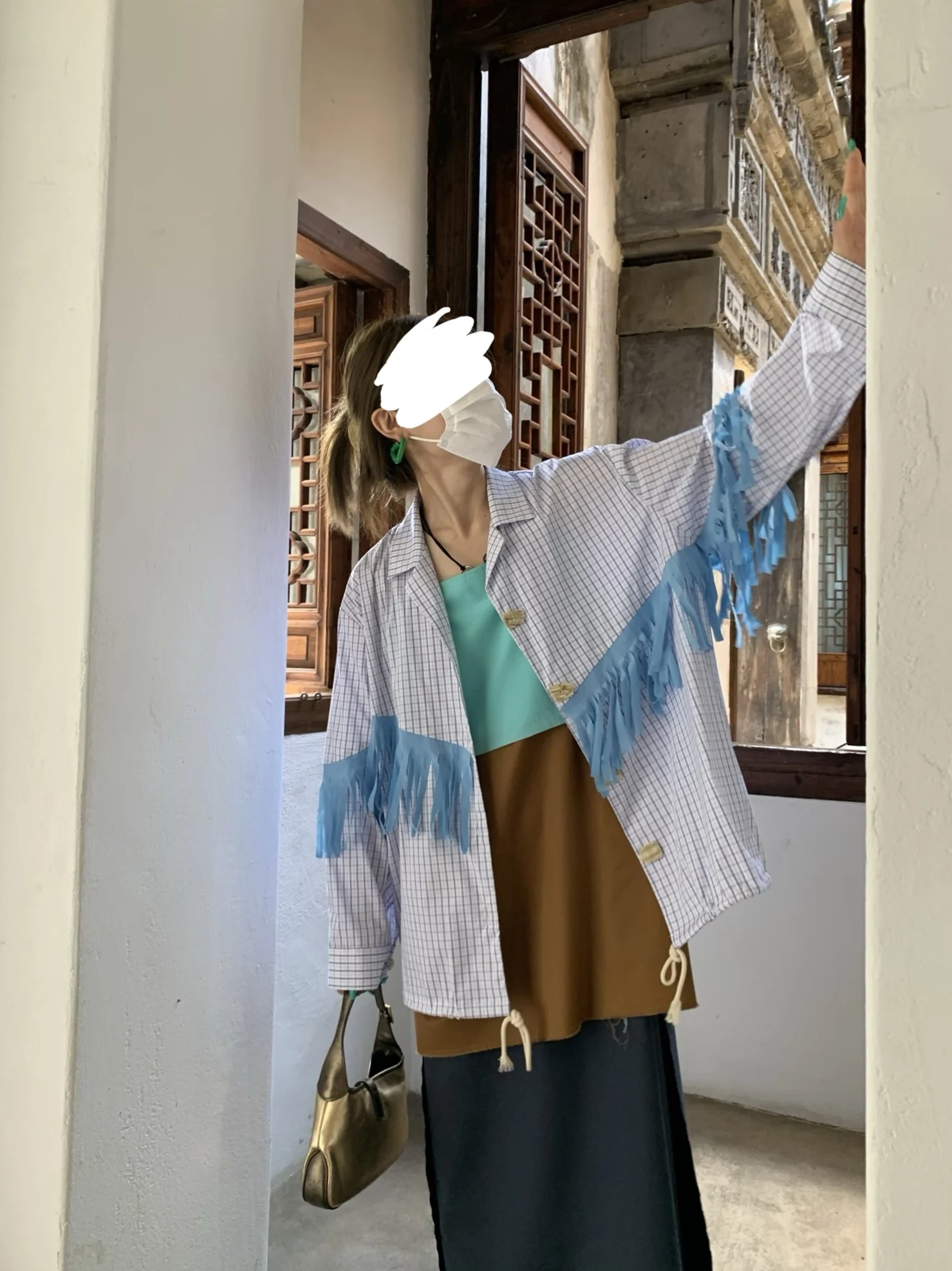 Новая осенняя женская свободная блузка в клетку с двойным цветом и бахромой, универсальный повседневный модный топ
Новая осенняя женская свободная блузка в клетку с двойным цветом и бахромой, универсальный повседневный модный топ