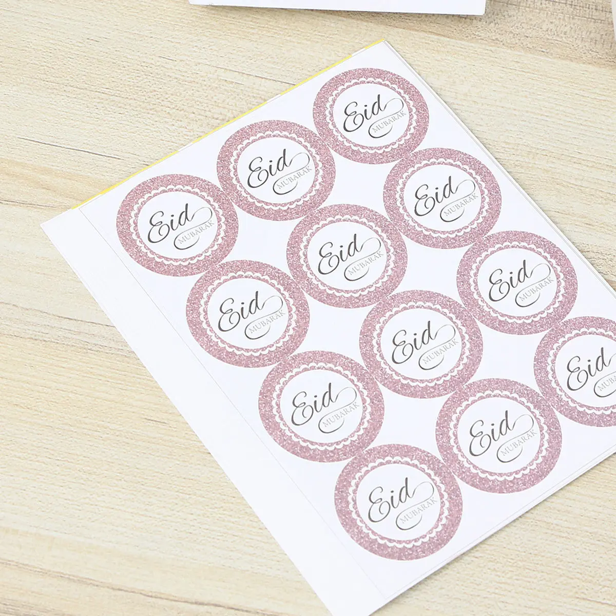 120 шт. круглых бумажных наклеек «Ид Мубарак» для подарочных пакетов, коробок для тортов, конфет, открыток, стильное украшение
120 шт. круглых бумажных наклеек «Ид Мубарак» для подарочных пакетов, коробок для тортов, конфет, открыток, стильное украшение