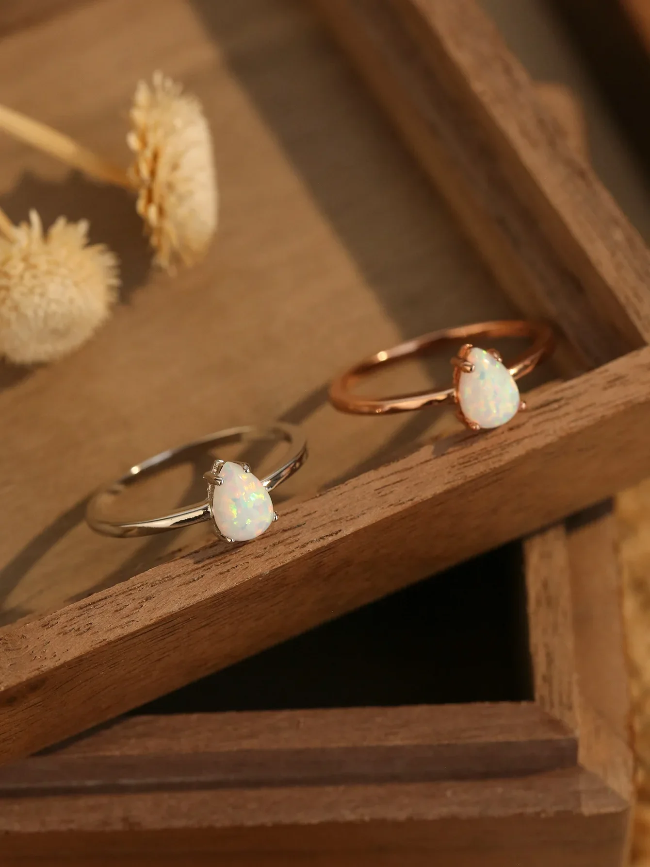 Minimalist New Pure 925 Silver Simple Water Drop Shape Opal Ring with Fashion Versatile Style
Minimalist New Pure 925 Silver Simple Water Drop Shape Opal Ring with Fashion Versatile Style