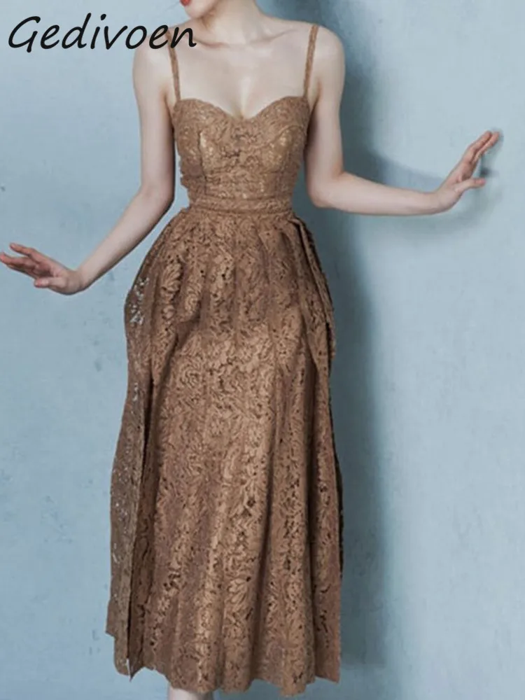 Gedivoen Autumn Fashion Designer Black Vintage Sling Dress Women Slash Neck Appliques Hollow Out Lace High Waist Slim Long Dress
Gedivoen Autumn Fashion Designer Black Vintage Sling Dress Women Slash Neck Appliques Hollow Out Lace High Waist Slim Long Dress