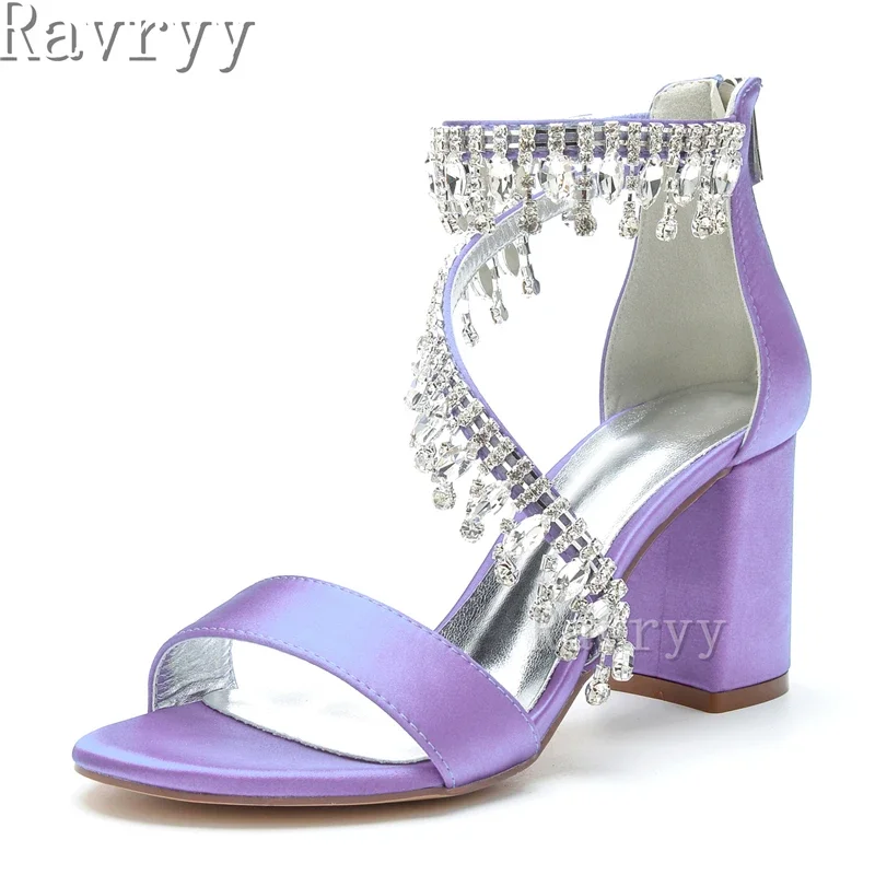 Сандалии женские атласные на одной лямке, роскошные босоножки с кристаллами и кулоном, открытый носок, модная обувь на квадратном каблуке, для вечеринки, свадьбы
Сандалии женские атласные на одной лямке, роскошные босоножки с кристаллами и кулоном, открытый носок, модная обувь на квадратном каблуке, для вечеринки, свадьбы