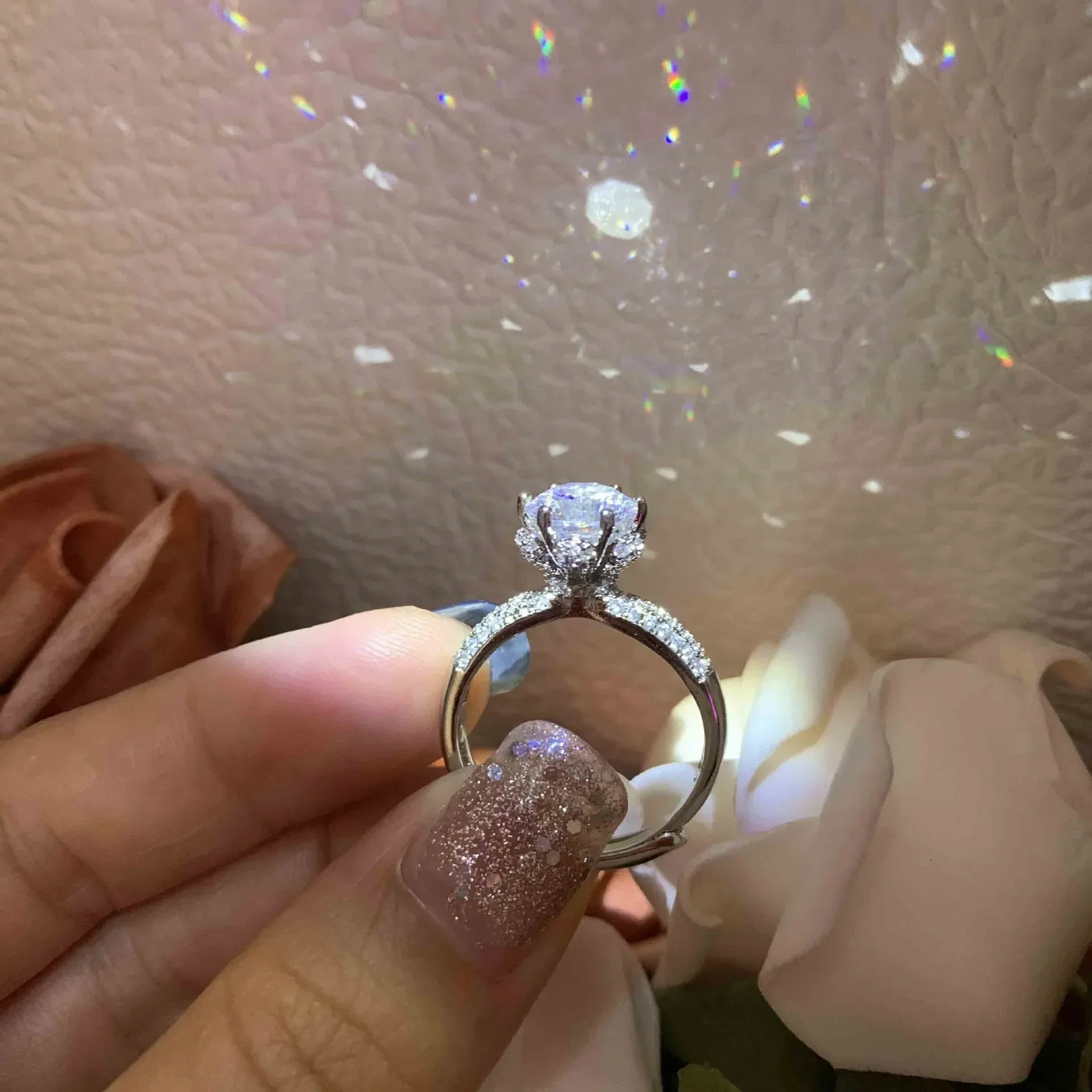 MDL Moissa!ite Style Sparkle Super Sparkle Cat's Claw Wedding Band Faux D Color Moissan Gift Ring
MDL Moissa!ite Style Sparkle Super Sparkle Cat's Claw Wedding Band Faux D Color Moissan Gift Ring