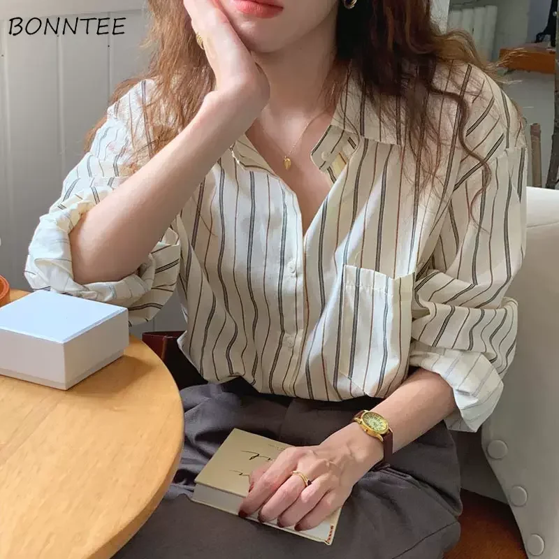 Полосатые рубашки женские весенние свободные повседневные топы с карманами универсальные элегантные нежные уникальные винтажные корейский стиль модные простые 2024
