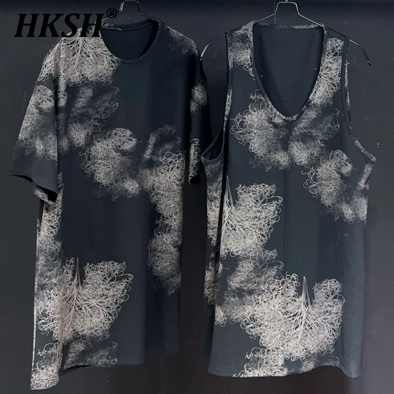 HKSH Летние новые мужские Ins Chic Dark Punk Оригинальный дизайн High Street Повседневные свободные жилеты с принтом и круглым вырезом Футболка с коротким рукавом HK5122
HKSH Летние новые мужские Ins Chic Dark Punk Оригинальный дизайн High Street Повседневные свободные жилеты с принтом и круглым вырезом Футболка с коротким рукавом HK5122