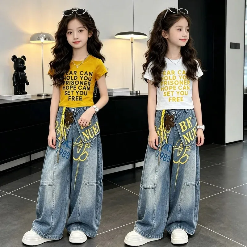 Kids Summer New Korean Cool Costume Girls Hip Hop Outfits Cute Letter Print Top+Wide Leg Jeans Children's 2Pcs Clothing Sets
Kids Summer New Korean Cool Costume Girls Hip Hop Outfits Cute Letter Print Top+Wide Leg Jeans Children's 2Pcs Clothing Sets